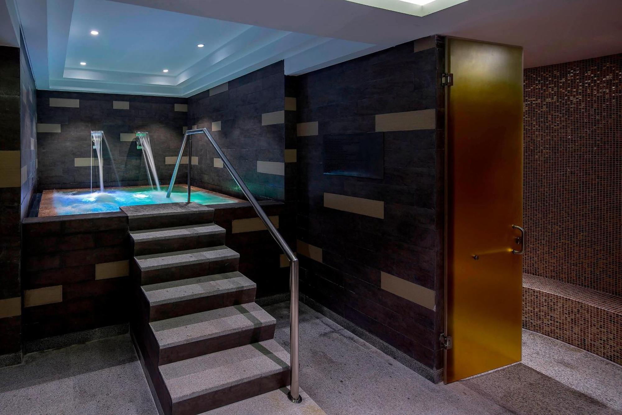 Le Meridien Dhaka Ngoại thất bức ảnh